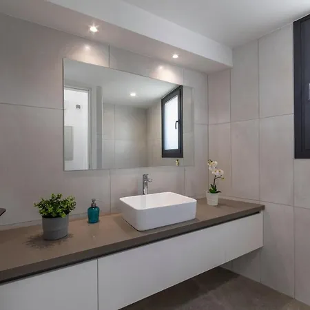 빌라 In Sleeps 6 Includes Swimming Pool Air Con And Wifi 7 3 페이야