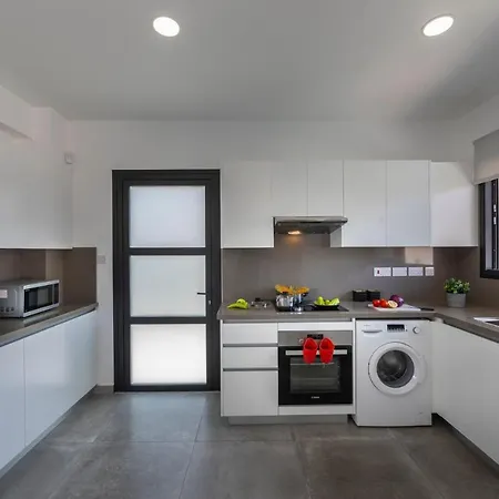 빌라 In Sleeps 6 Includes Swimming Pool Air Con And Wifi 7 3