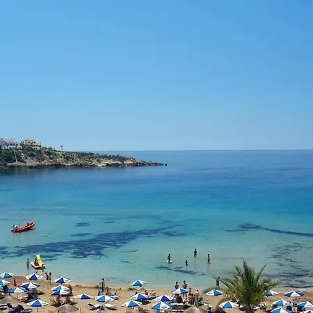 In Sleeps 6 Includes Swimming Pool Air Con And Wifi 7 3 Villa